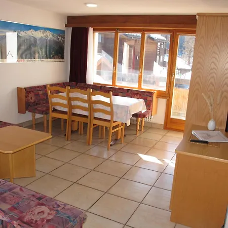 Appartementhaus Venetz Saas105 Ruhige Lage Direkt An Skibushaltestelle *